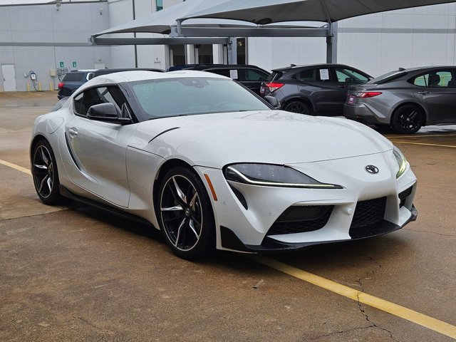 Used 2020 Toyota Supra w/ Navigation & JBL Package RWD image 3