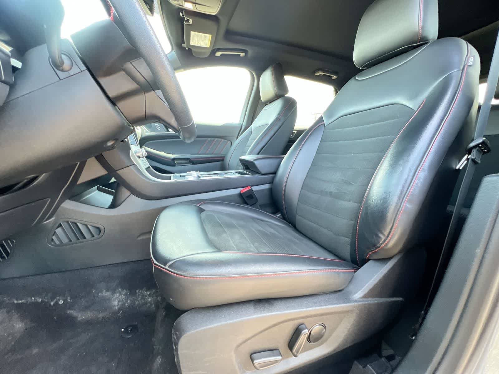 Certified 2024 Ford Edge ST-Line AWD/4WD image 16