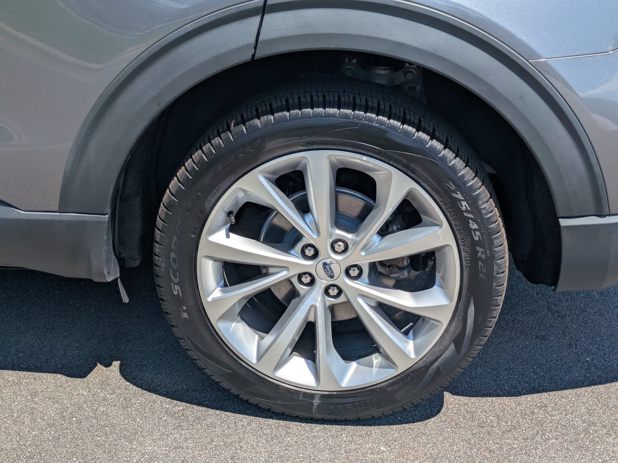 Certified 2021 Ford Explorer Platinum w/ Equipment Group 601A AWD/4WD image 8