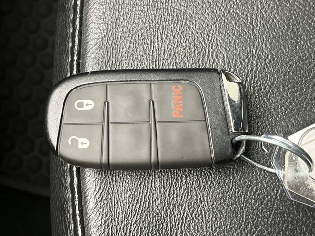 Used 2025 Jeep Compass Trailhawk AWD/4WD image 23
