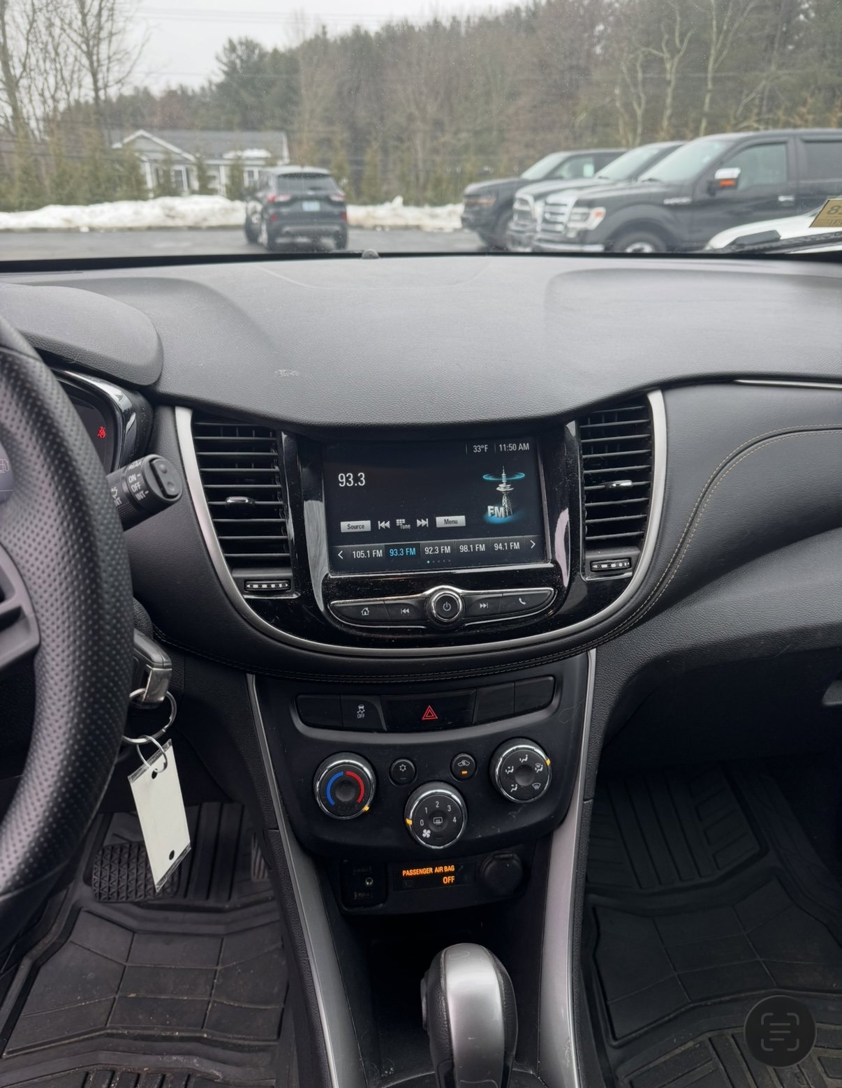 Used 2017 Chevrolet Trax LT AWD/4WD image 9