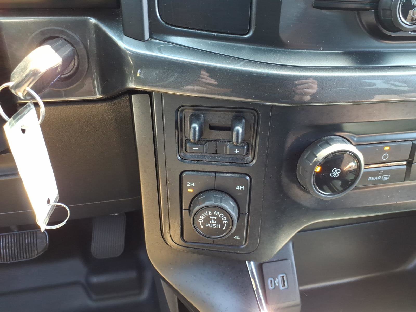 Certified 2022 Ford F150 XL w/ STX Appearance Package AWD/4WD image 15