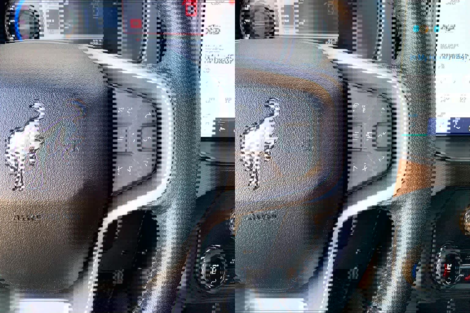 Certified 2023 Ford Bronco Outer Banks w/ Sasquatch Package image 24