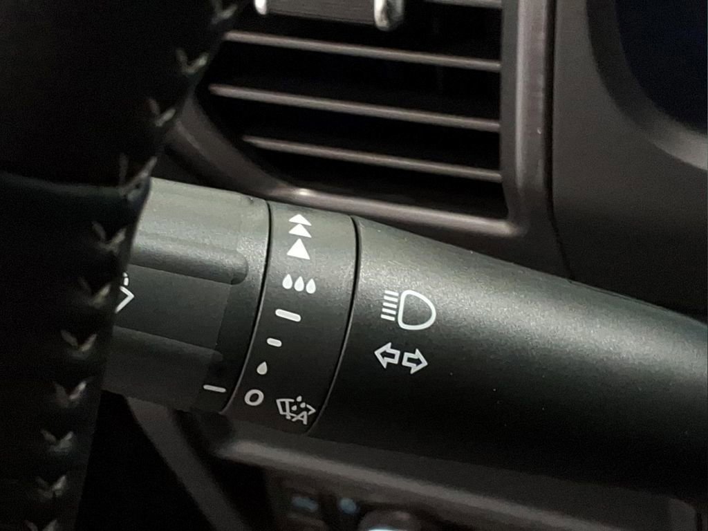 Certified 2025 Ford F150 Lightning Platinum AWD/4WD image 18