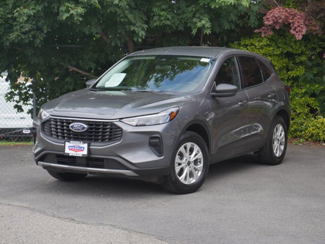Certified 2025 Ford Escape Active AWD/4WD image 2