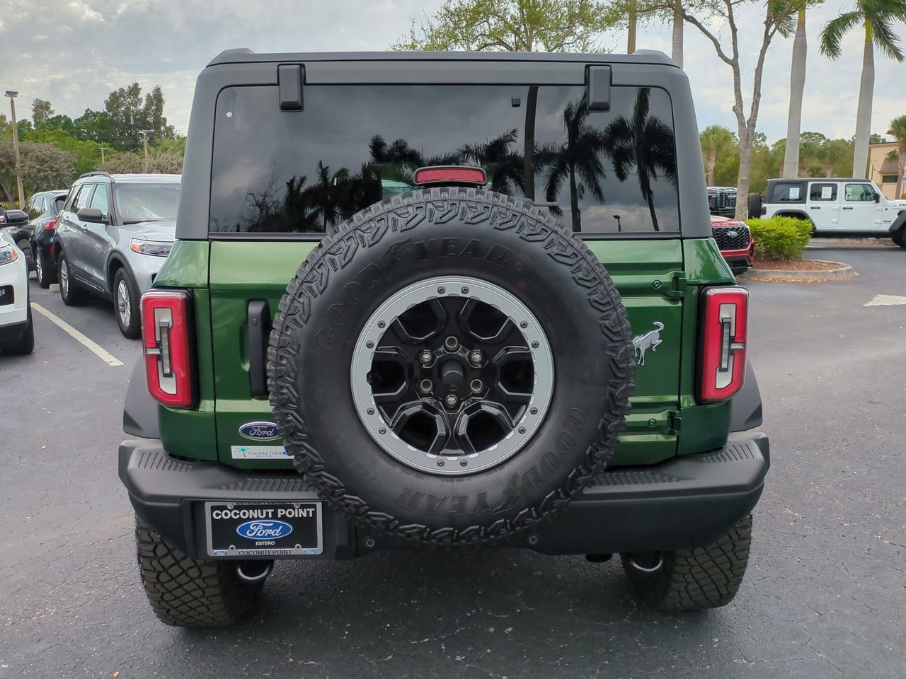 Certified 2023 Ford Bronco Badlands image 4