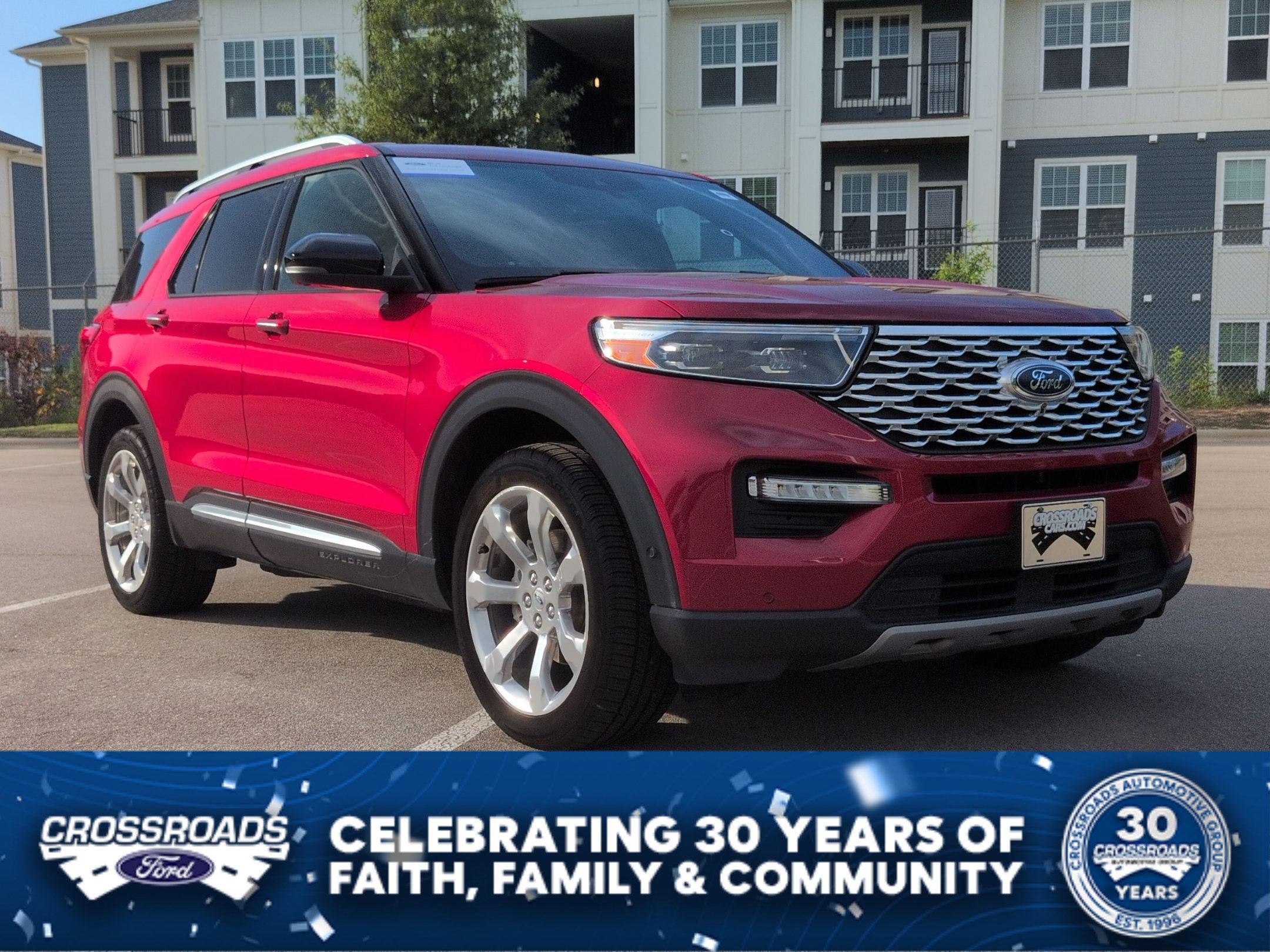Certified 2020 Ford Explorer Platinum w/ Premium Technology Package AWD/4WD image 1