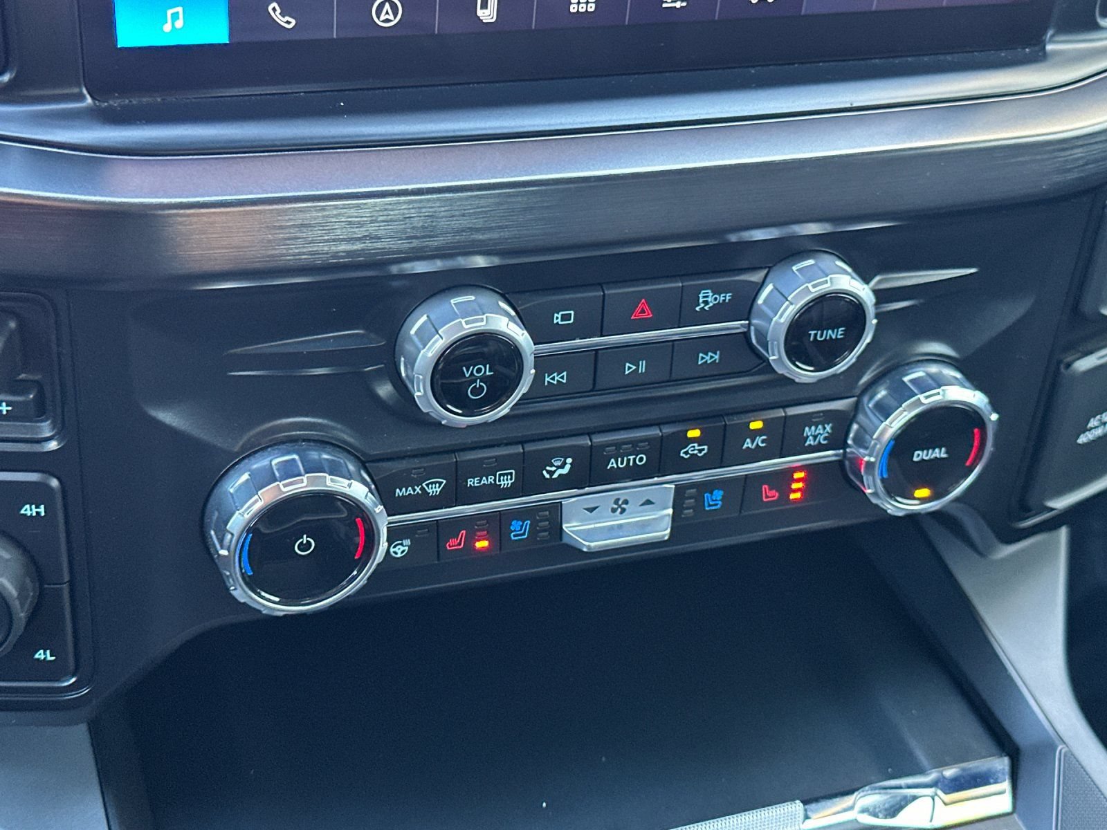Certified 2026 Ford F250 Lariat AWD/4WD image 19