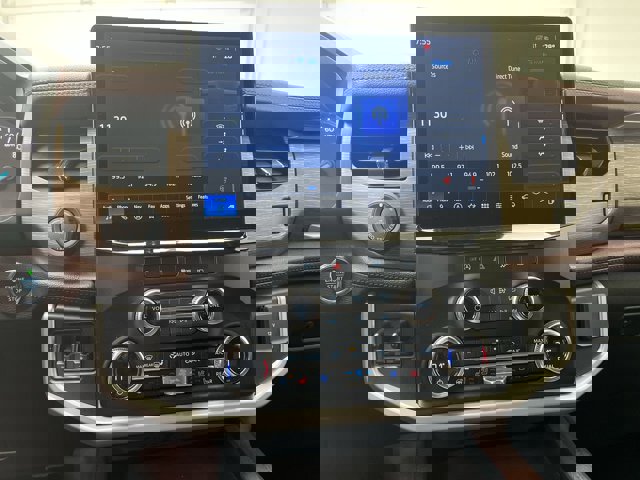 Certified 2023 Ford Expedition Limited image 22