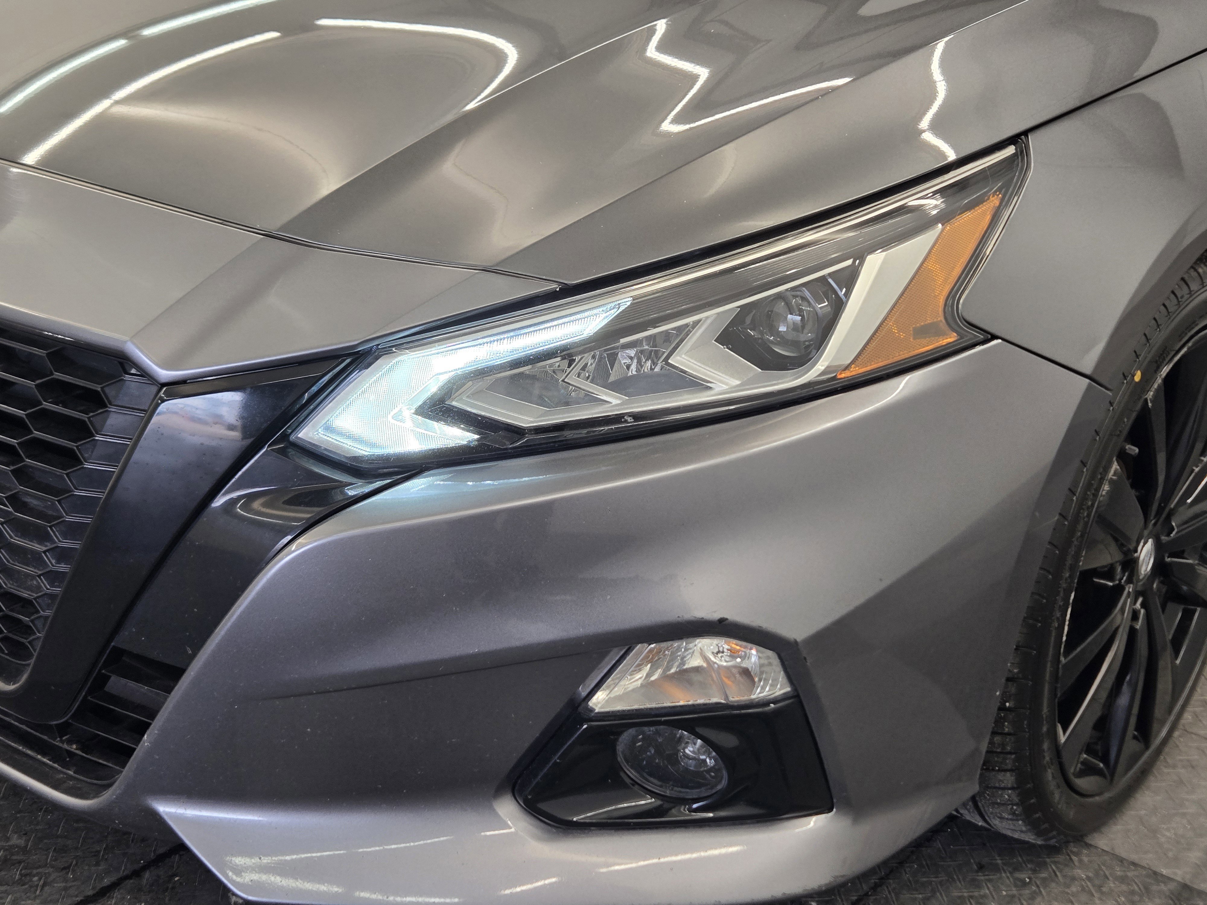 Used 2022 Nissan Altima 2.5 SR w/ Midnight Edition Package image 8