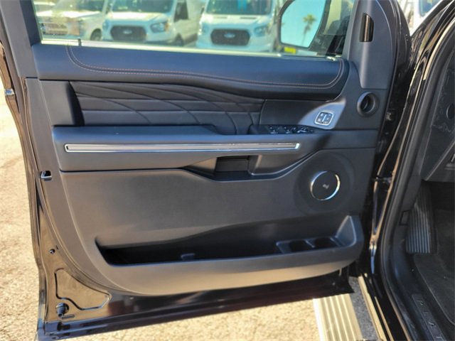 Certified 2024 Ford Expedition Max Platinum image 15