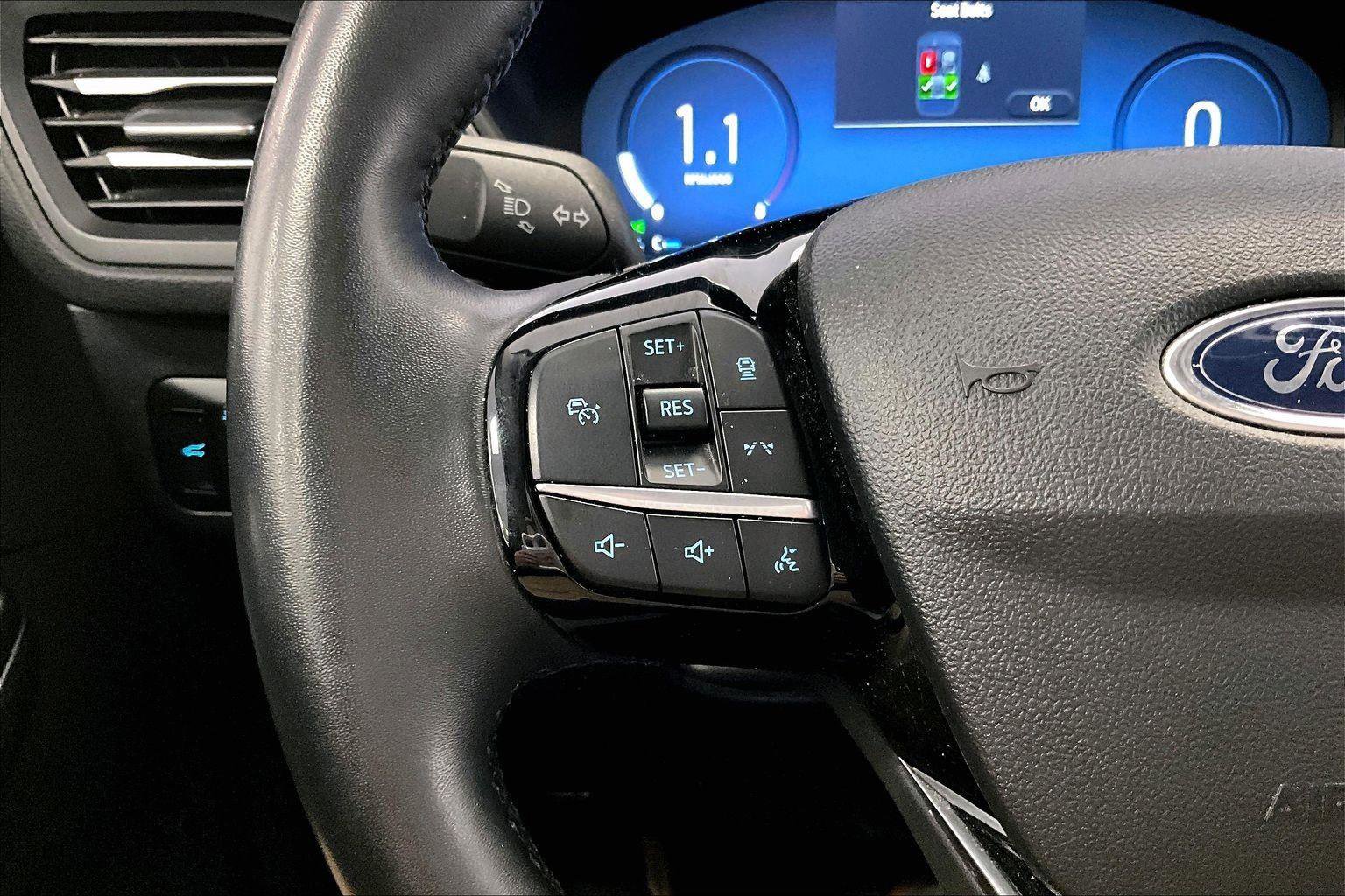 Certified 2024 Ford Escape Active w/ Tech Pack #2 image 17