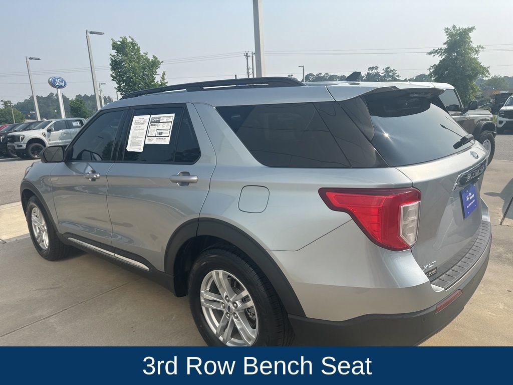 Certified 2022 Ford Explorer XLT RWD image 4