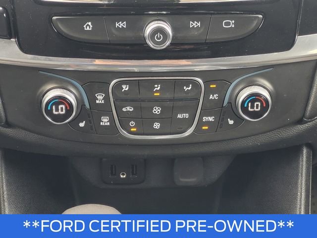 Used 2023 Chevrolet Traverse LT image 28