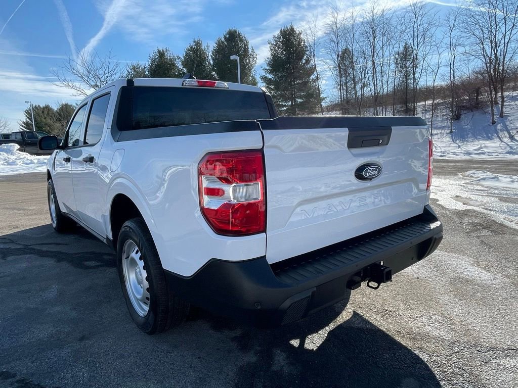 Certified 2025 Ford Maverick XL w/ Equipment Group 101A image 3