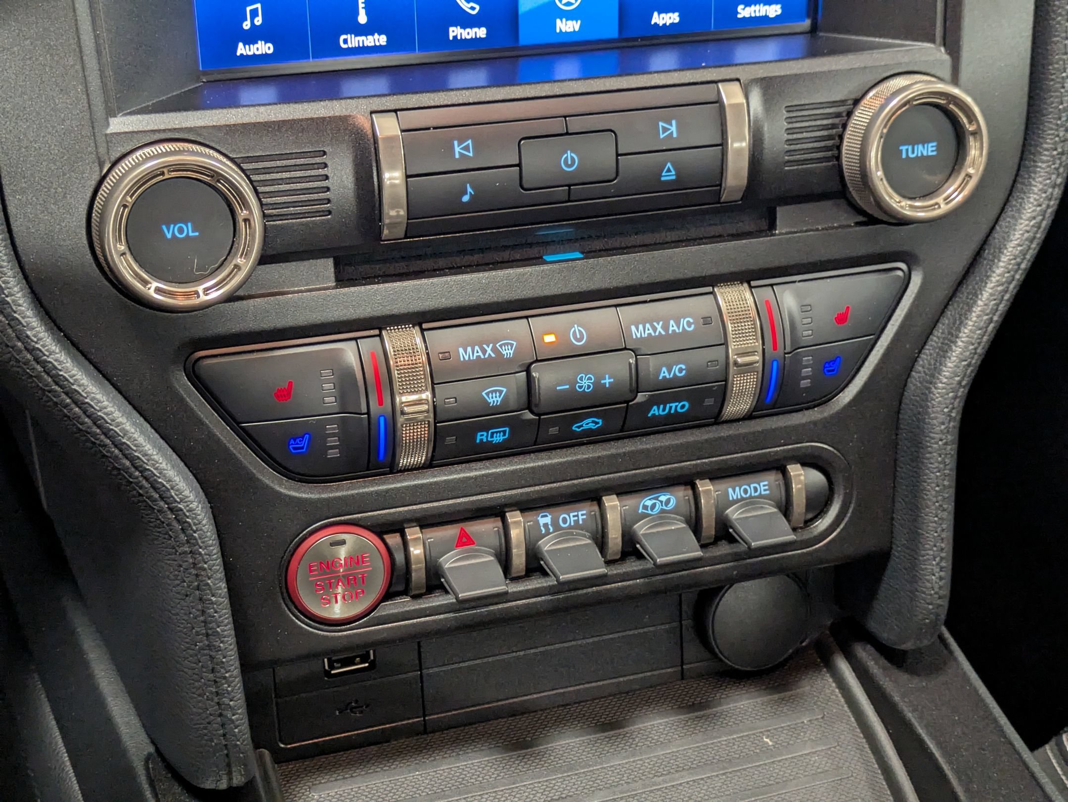 Certified 2021 Ford Mustang Shelby GT500 w/ Technology Package RWD image 22