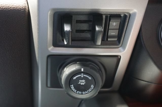 Certified 2020 Ford F250 King Ranch w/ King Ranch Ultimate Package AWD/4WD image 9