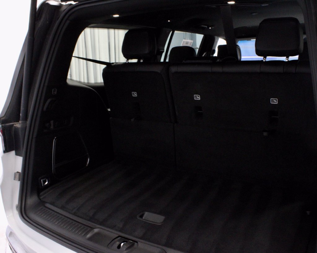 Used 2023 Jeep Wagoneer 2WD image 15