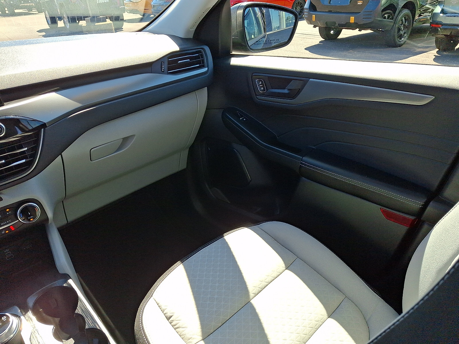 Certified 2024 Ford Escape Active AWD/4WD image 16