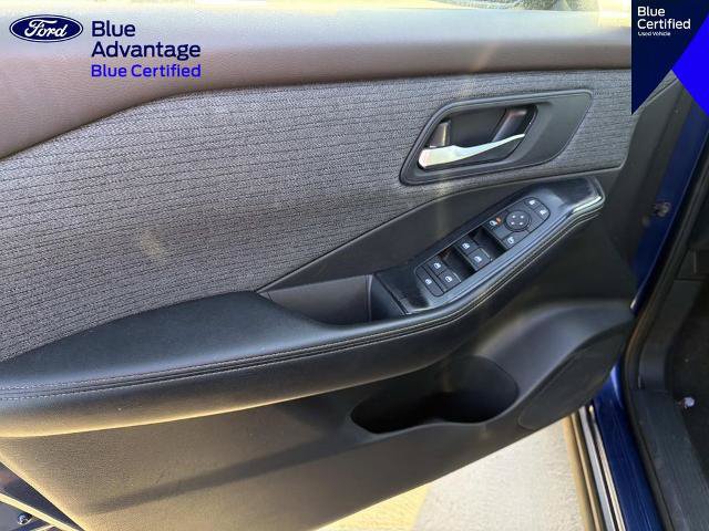 Used 2023 Nissan Rogue SV AWD/4WD image 17