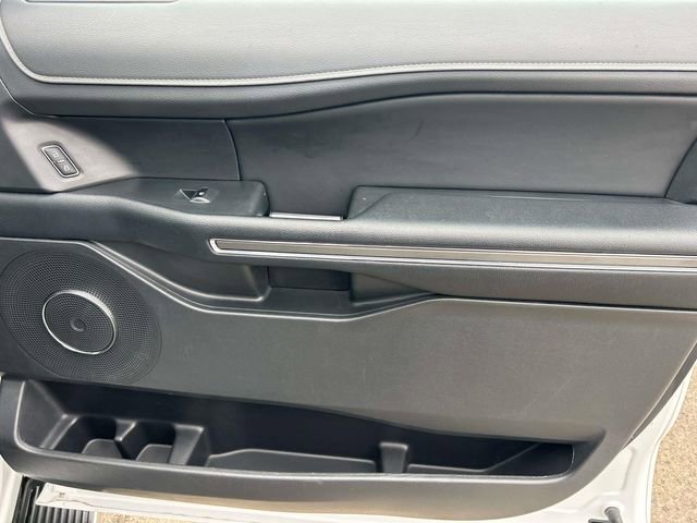 Certified 2023 Ford Expedition XLT image 24