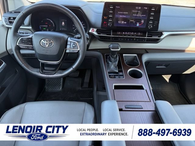 Used 2021 Toyota Sienna XLE FWD image 15