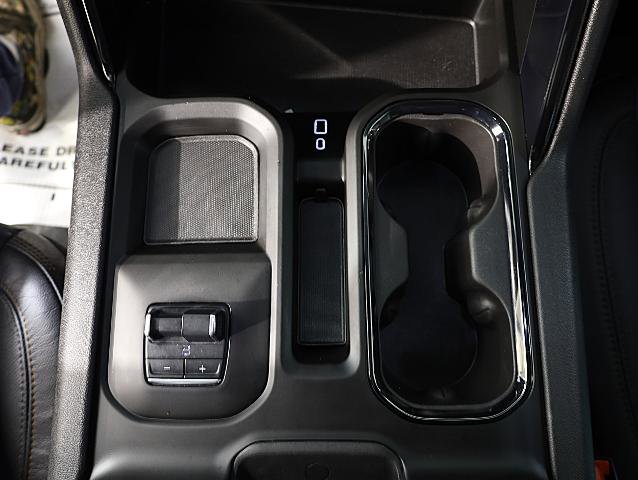 Used 2025 GMC Sierra 2500 AT4 w/ Max Trailering Package image 16