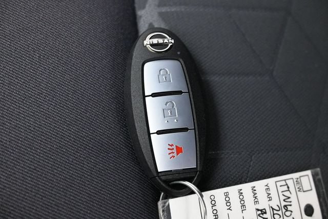 Used 2026 Nissan Frontier SV RWD image 25