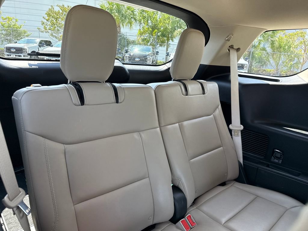 Certified 2024 Ford Explorer XLT w/ Equipment Group 202A image 28