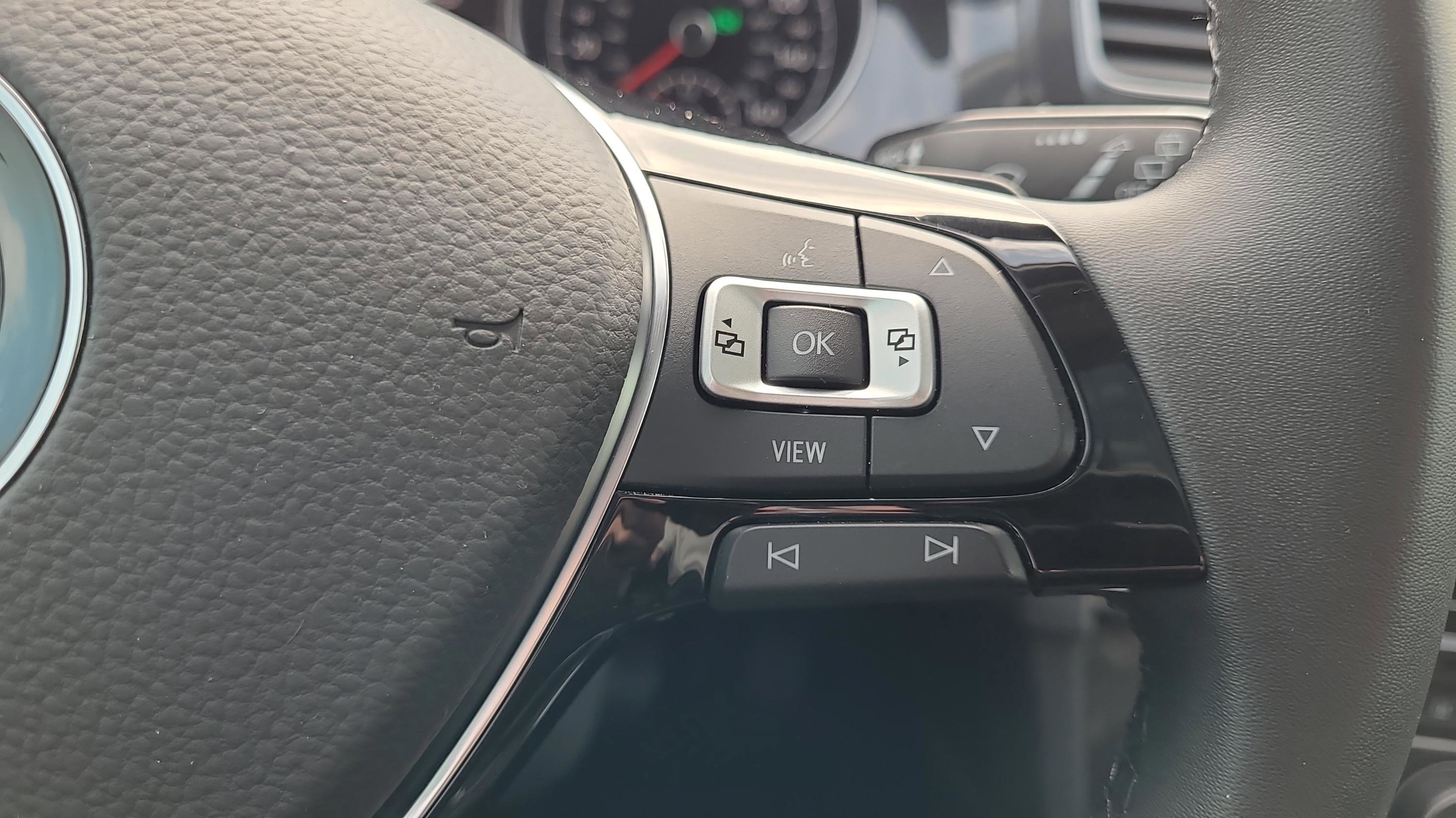 Used 2021 Volkswagen Golf 4-Door image 13