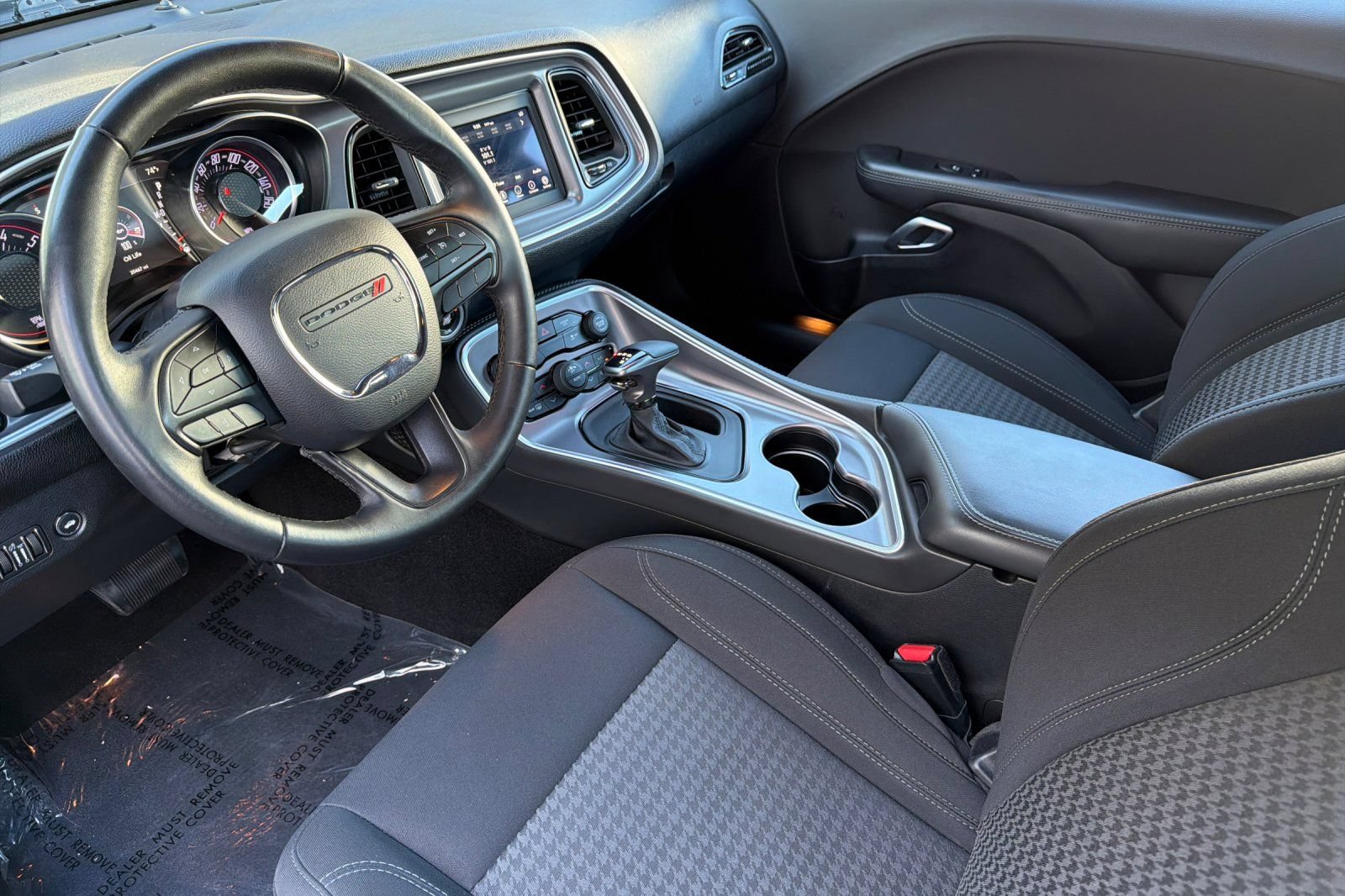 Used 2019 Dodge Challenger SXT RWD image 15