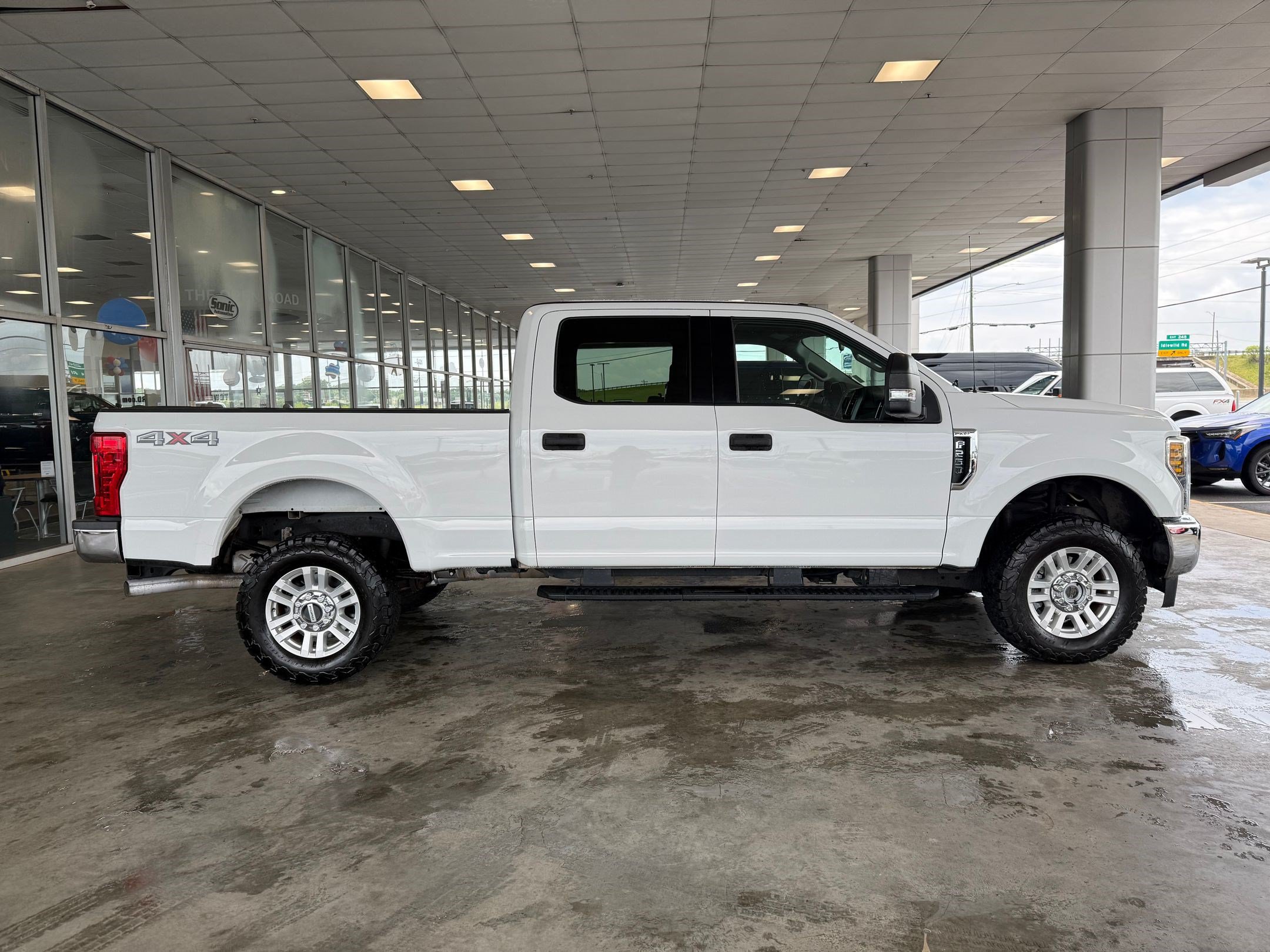Certified 2019 Ford F250 XLT AWD/4WD image 8