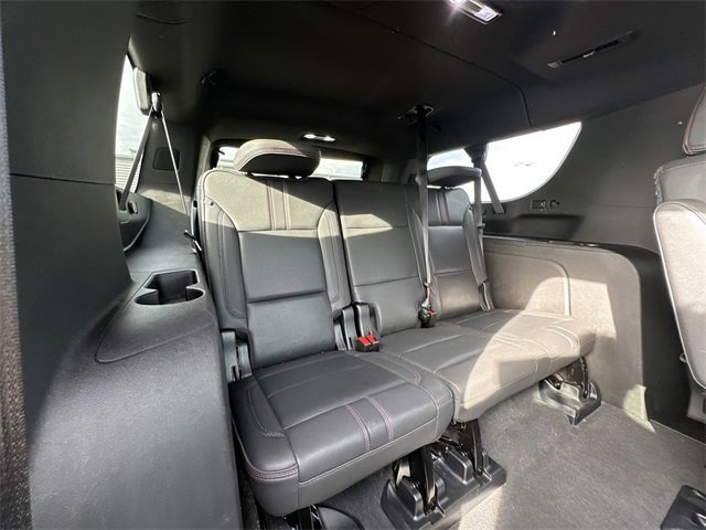 Used 2023 Chevrolet Suburban RST w/ Sport Performance Package image 40