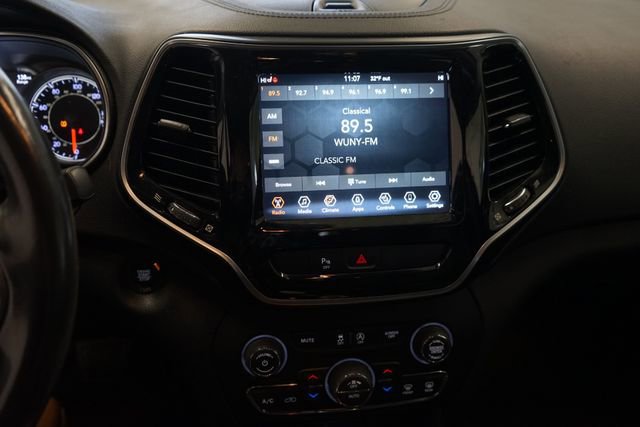 Used 2019 Jeep Cherokee Limited image 21