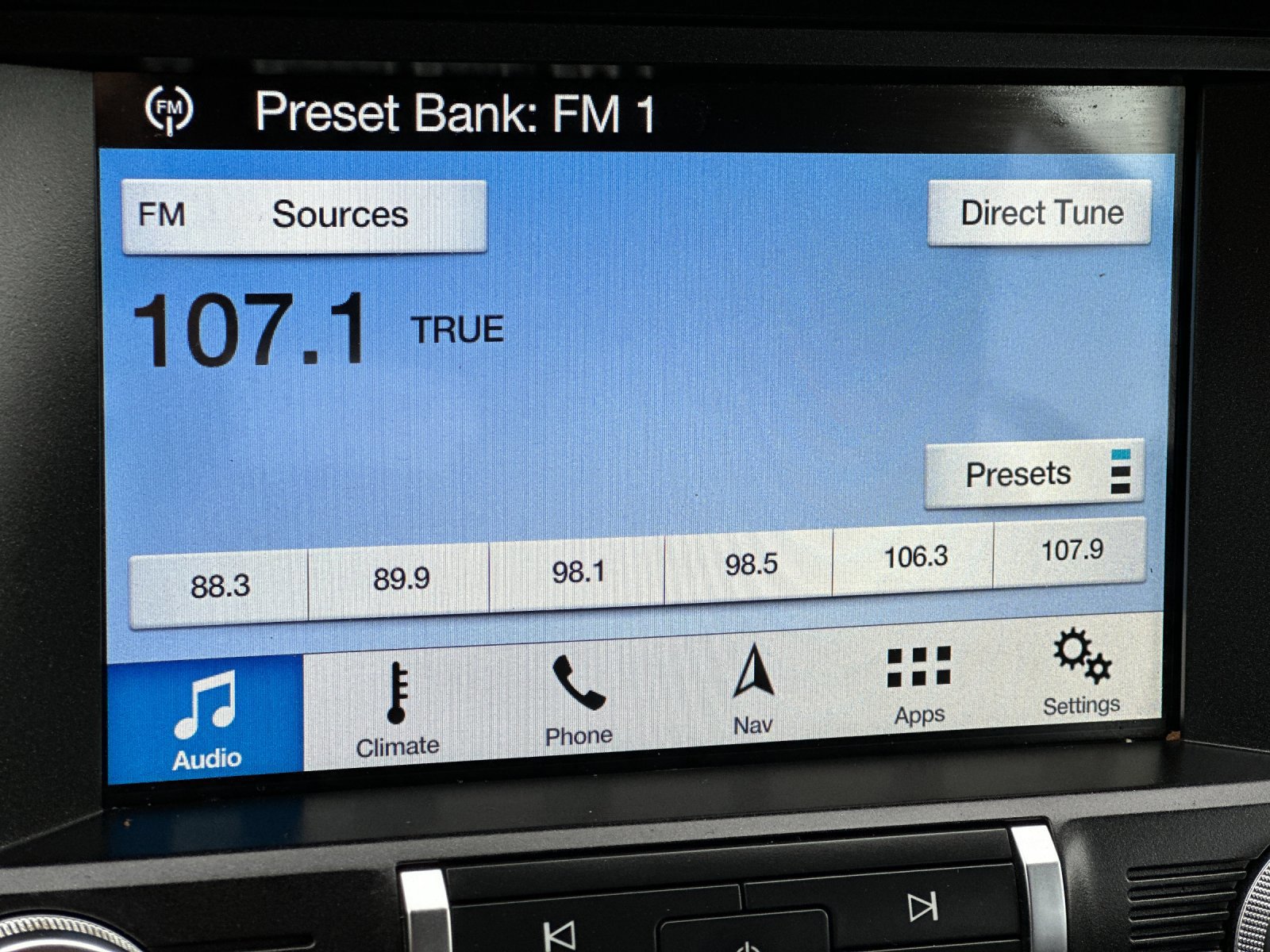 Certified 2018 Ford Mustang GT Premium w/ GT Performance Package image 17