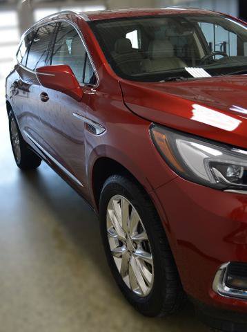 Used 2021 Buick Enclave Premium w/ Sun and Sites Package AWD/4WD image 8