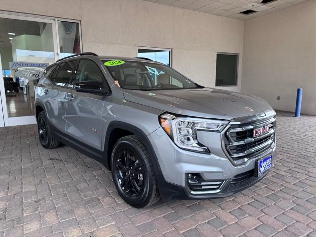 Used 2024 GMC Terrain AT4 AWD/4WD image 7