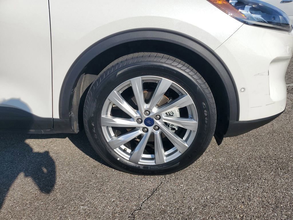 Certified 2021 Ford Escape Titanium w/ Titanium Elite Package image 5