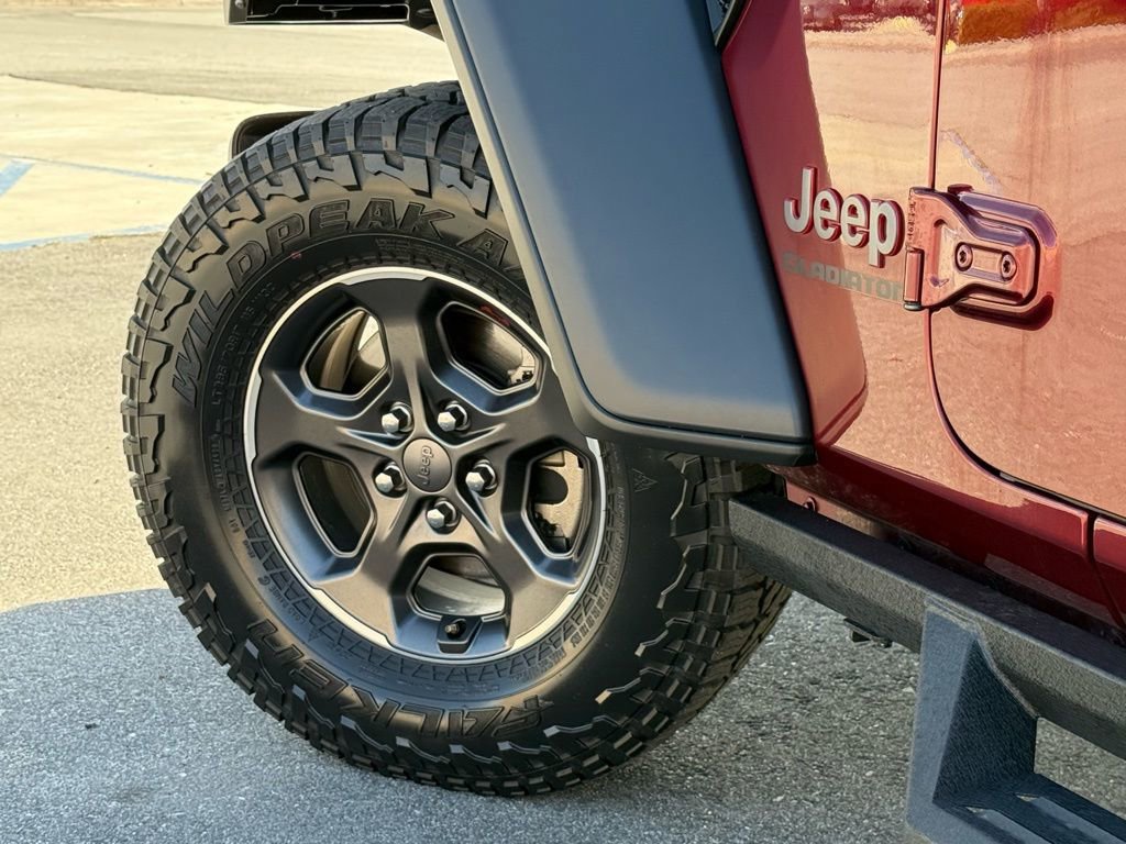 Used 2021 Jeep Gladiator Rubicon image 16