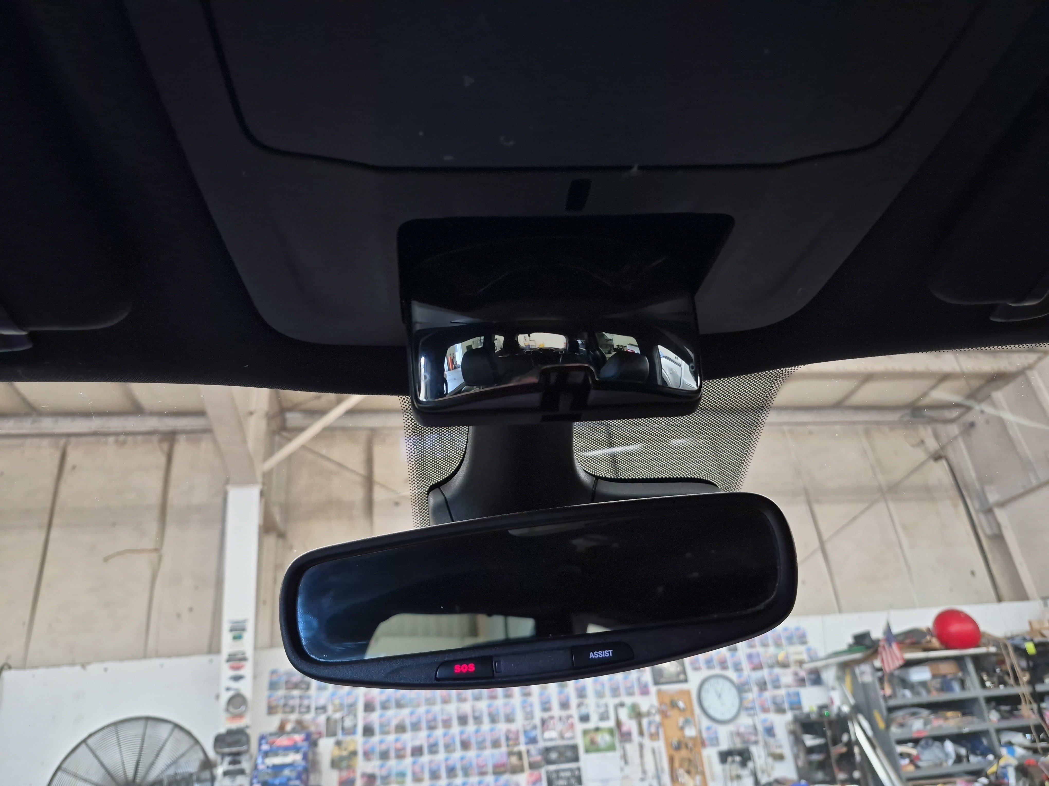 Used 2025 Chrysler Pacifica Select FWD image 40