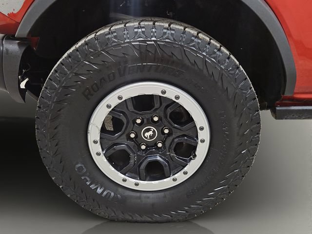 Certified 2023 Ford Bronco Badlands w/ Sasquatch Package AWD/4WD image 24