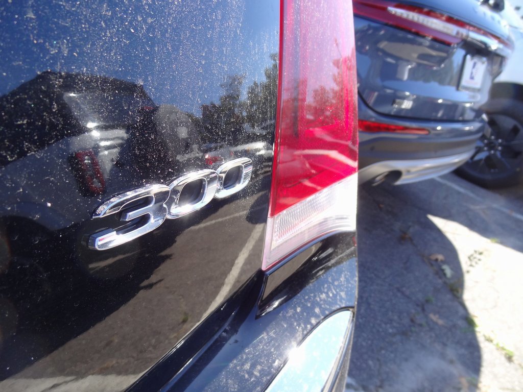 Used 2023 Chrysler 300 Touring image 5