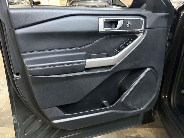 Certified 2023 Ford Explorer XLT AWD/4WD image 15
