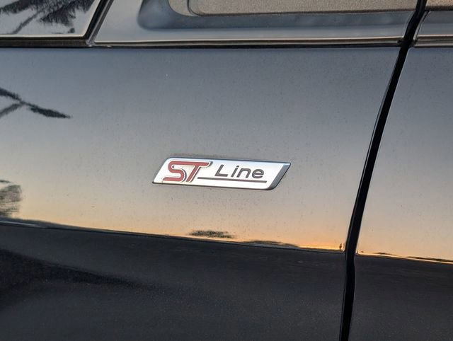 Certified 2020 Ford Edge ST-Line w/ Class II Trailer Tow Package image 8