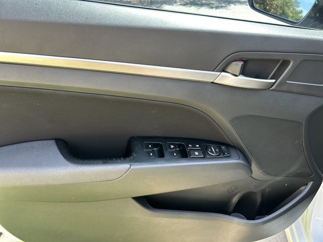 Used 2020 Hyundai Elantra Value Edition w/ Cargo Package (C1) FWD image 22
