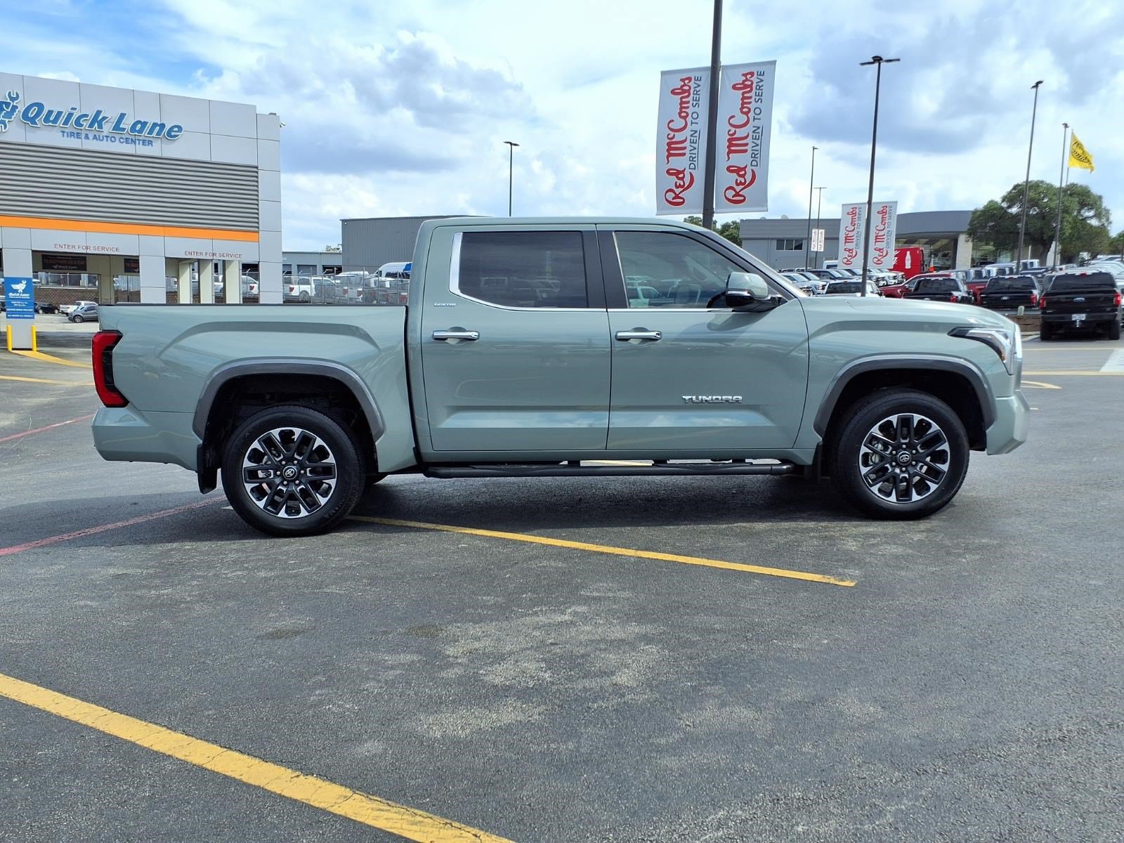 Used 2026 Toyota Tundra Limited w/ Power Package AWD/4WD image 5