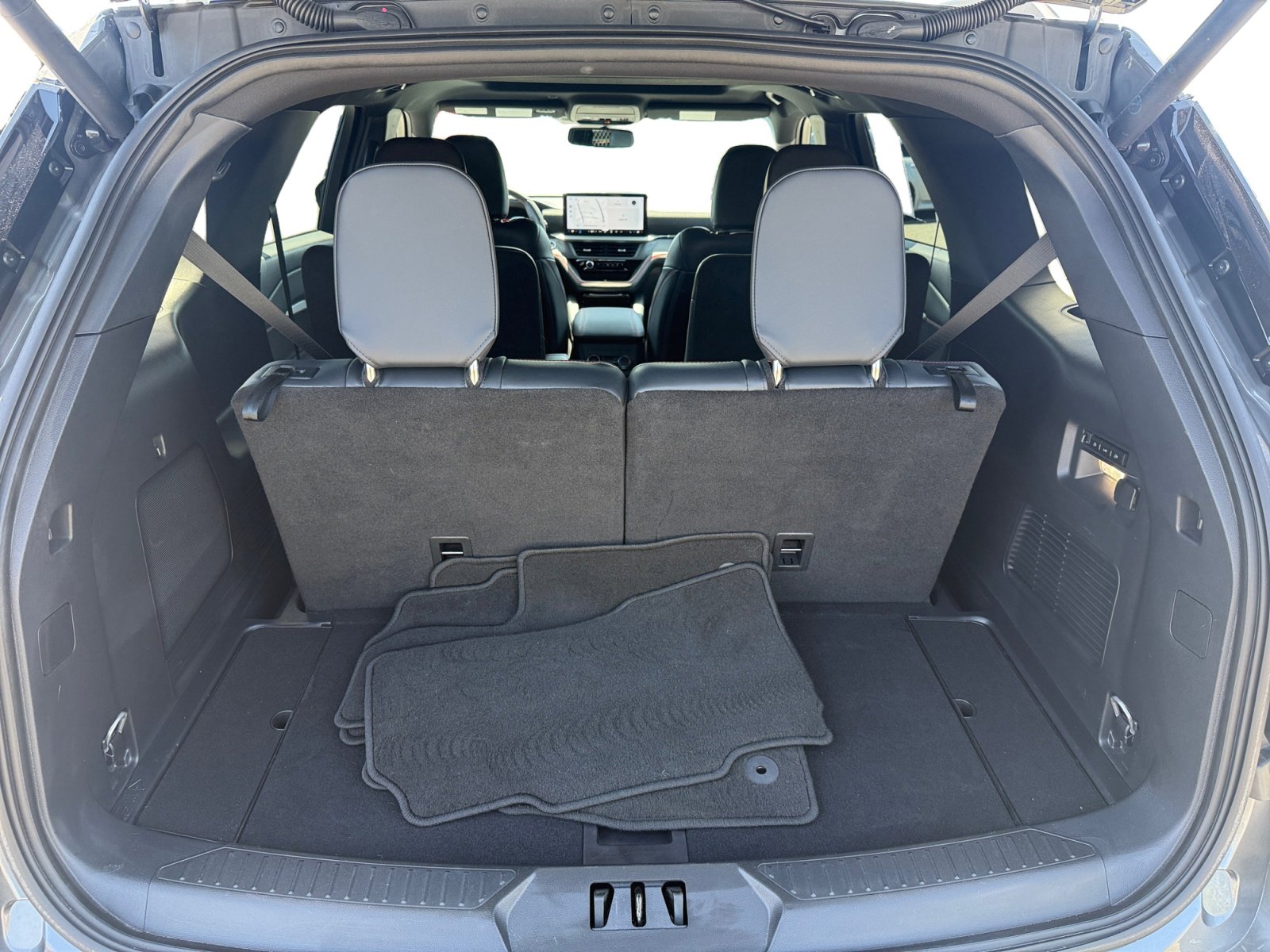 Certified 2025 Ford Explorer ST w/ Sun And Sound Package image 17