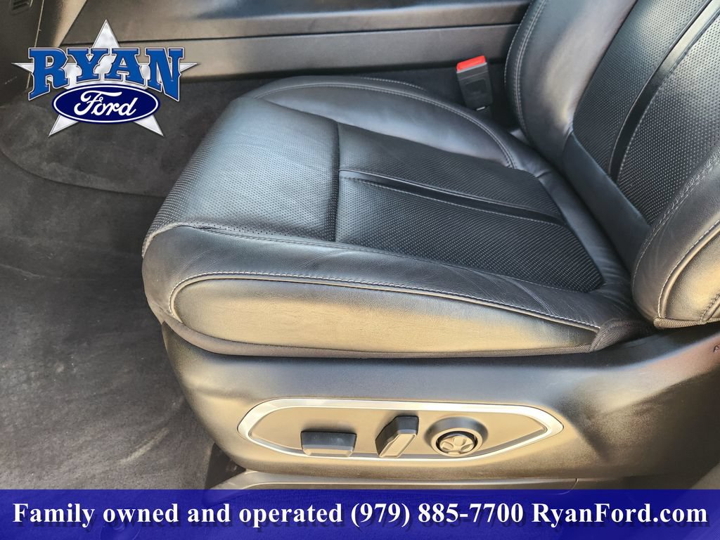 Used 2022 Jeep Wagoneer Series III w/ Flexible Seating Group RWD image 17