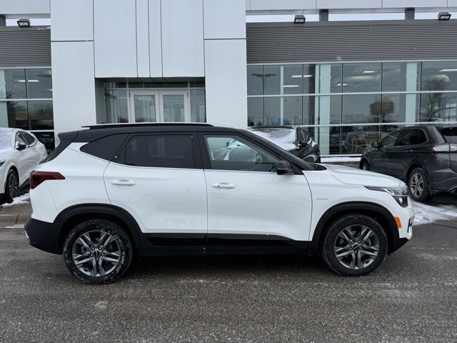 Used 2023 Kia Seltos S image 34