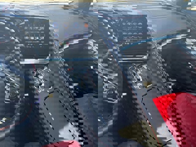 Used 2021 Chevrolet Corvette Stingray Convertible w/ 1LT image 9